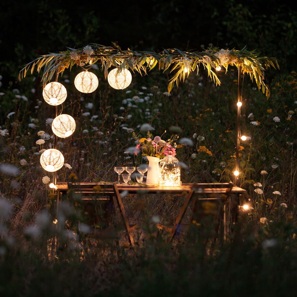 Indoor-Outdoor Table Frame for String Lights and Décor – IYN Stands